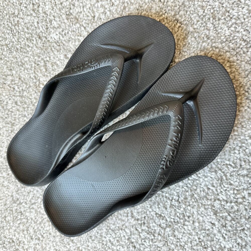 Archies- Women’s Black Flip Flop Sandals
